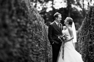colourful-coombe-lodge-wedding